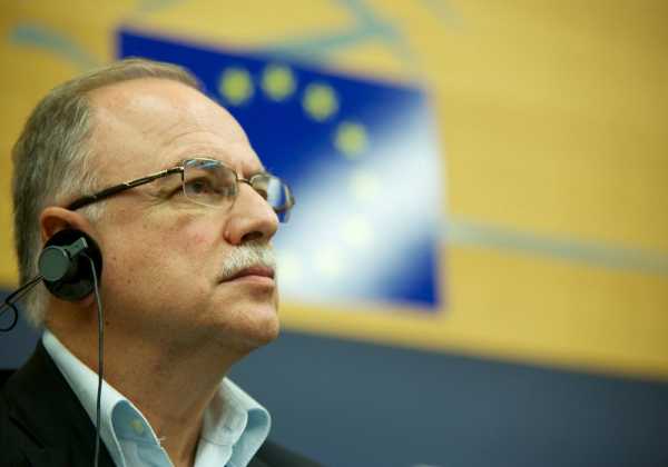 Ο Παπαδημούλης ζητά απο την ΕΕ το πρόγραμμα με τις πιστωτικές κάρτες και στην Ελλάδα