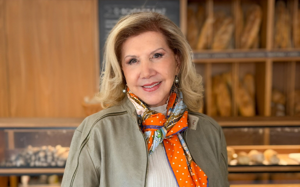 «Σούπερ Ήρωες»: Η Λίτσα Πατέρα έρχεται στο σούπερ και «αναστατώνει» την Σταυρούλα