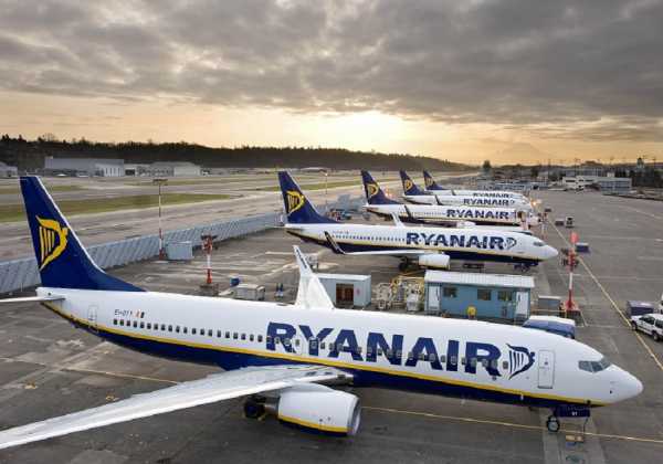 Τέσσερα νέα δρομολόγια από Αθήνα ανακοίνωσε η Ryanair