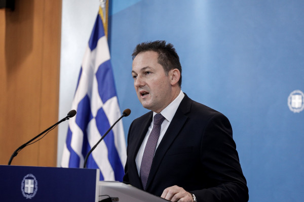 Πέτσας: «&#039;Οχι» σε πρόωρο άνοιγμα του τουρισμό ενόψει Αγίου Πνεύματος