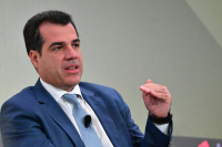 Ο Πλεύρης το βιολί του…