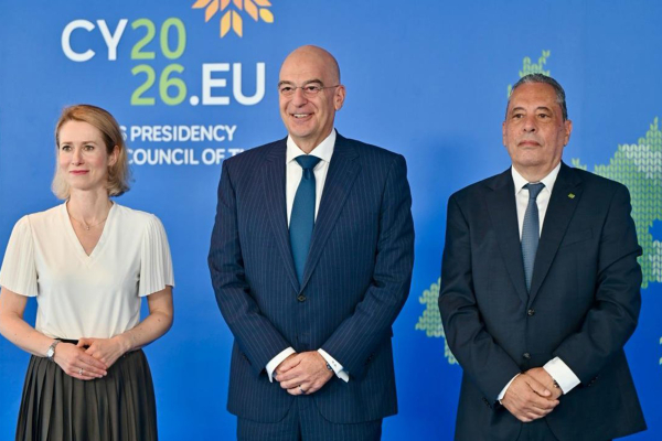 Ο Δένδιας ενημέρωσε τους Ευρωπαίους υπουργούς Άμυνας για την τουρκική παρενόχληση στα Κατεχόμενα
