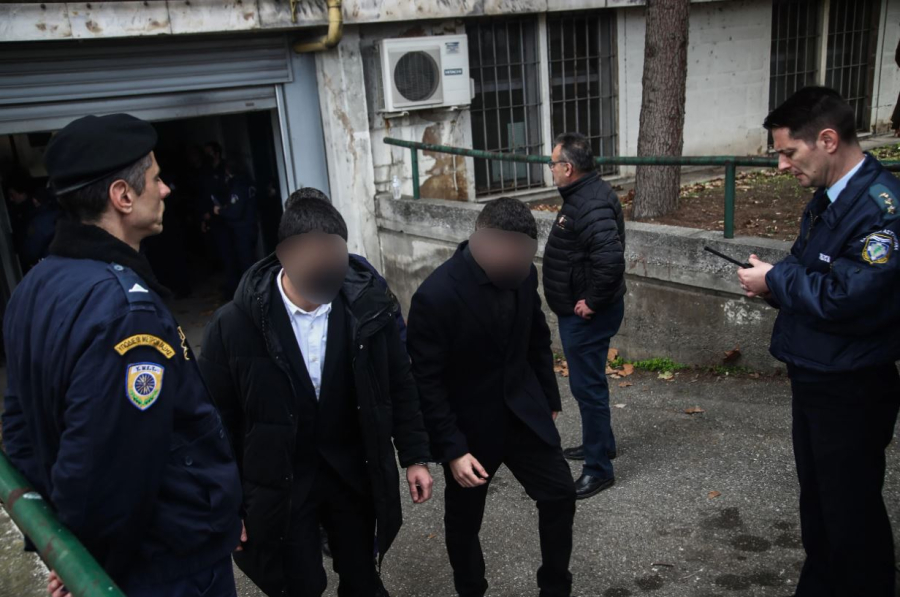 Σοκάρει ο φίλος του Άλκη Καμπανού: Ήρθαν οι 12 και σκότωσαν τον κολλητό μου, καρέ - καρέ η δολοφονική επίθεση