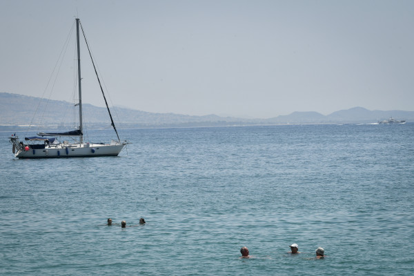 Καιρός σήμερα: Υποχωρεί ο καύσωνας - Έρχεται κύμα δροσιάς με σταδιακή πτώση της θερμοκρασίας έως και 11 βαθμούς