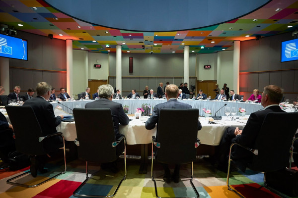 «Μπρα ντε φερ» για την προεδρία της Κομισιόν - «Μάχη» Γαλλίας και Γερμανίας, η θέση των ελληνικών κομμάτων