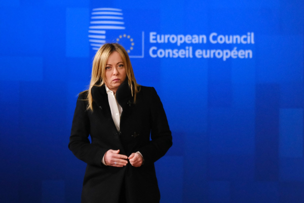 FT: Πίεση στη Μελόνι να στηρίξει το «μπαζούκα» της ΕΕ κόντρα στον Τραμπ - Η στάση της Ελλάδας