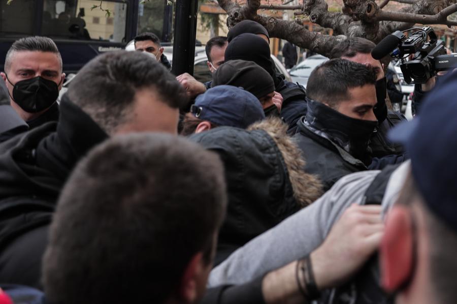 Στην Ευελπίδων τώρα η Ρούλα Πισπιρίγκου (βίντεο)