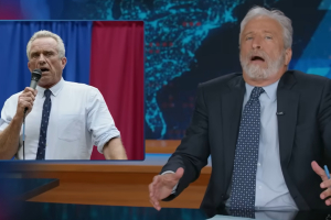 Μετά τον Τζίμι Κίμελ και ο Τζον Στιούαρτ κατακερευνώνει τον Τραμπ και τα μέλη της κυβέρνησής του (Βίντεο)