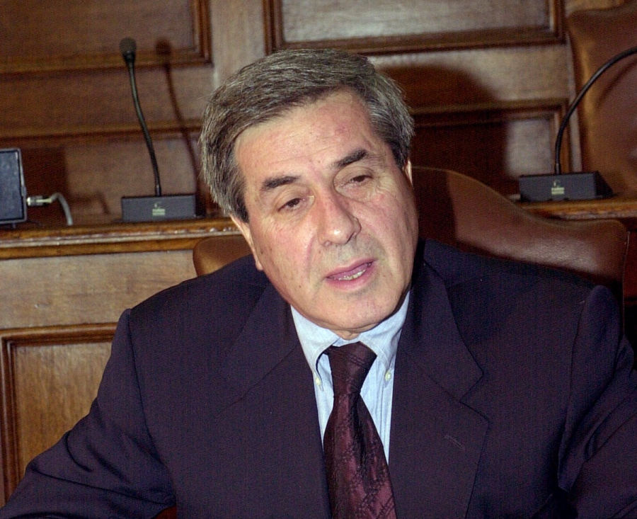 Τα κόκκαλα του Π. Κουναλάκη