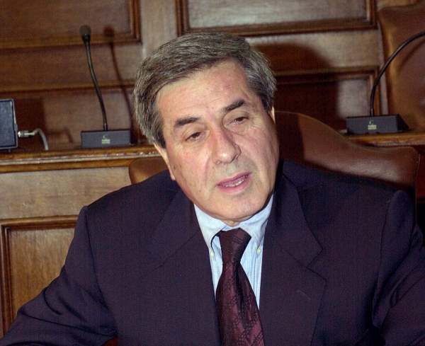 Τα κόκκαλα του Π. Κουναλάκη