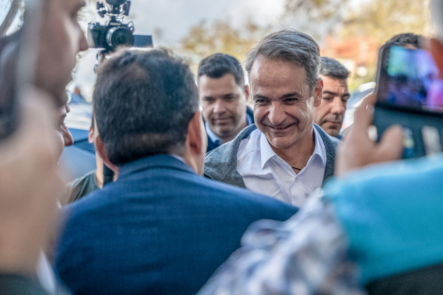 Οι «Καραμανλικοί» όταν γίνονται υπουργοί είναι με τον... Μητσοτάκη!