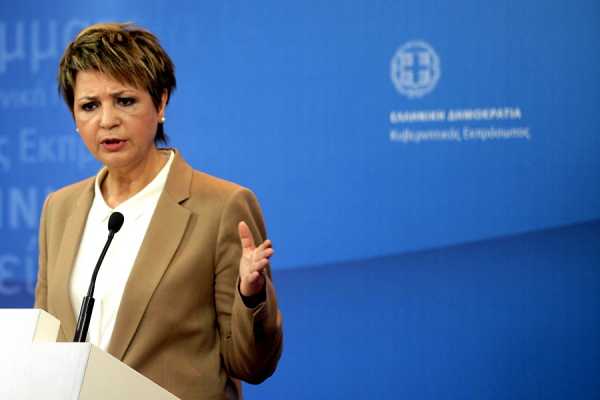 Γεροβασίλη: «Ο κ. Μητσοτάκης επιμένει ακόμη και σήμερα στο σενάριο της αριστερής παρένθεσης»