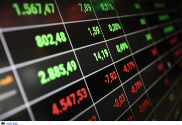 Υψηλή ζήτηση για το 15ετές ομόλογο με τις προσφορές να ξεπερνούν τα 11 δις ευρώ