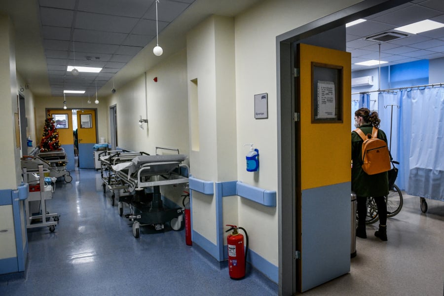 Παρέμβαση της Πολιτείας για μείωση του κόστους στις ιδιωτικές κλινικές ζητούν οι ασφαλιστικές εταιρείες