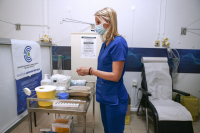 Κορονοϊός: Πέφτουν τα κρούσματα στη χώρα, τα σενάρια για τον υποχρεωτικό εμβολιασμό (βίντεο)