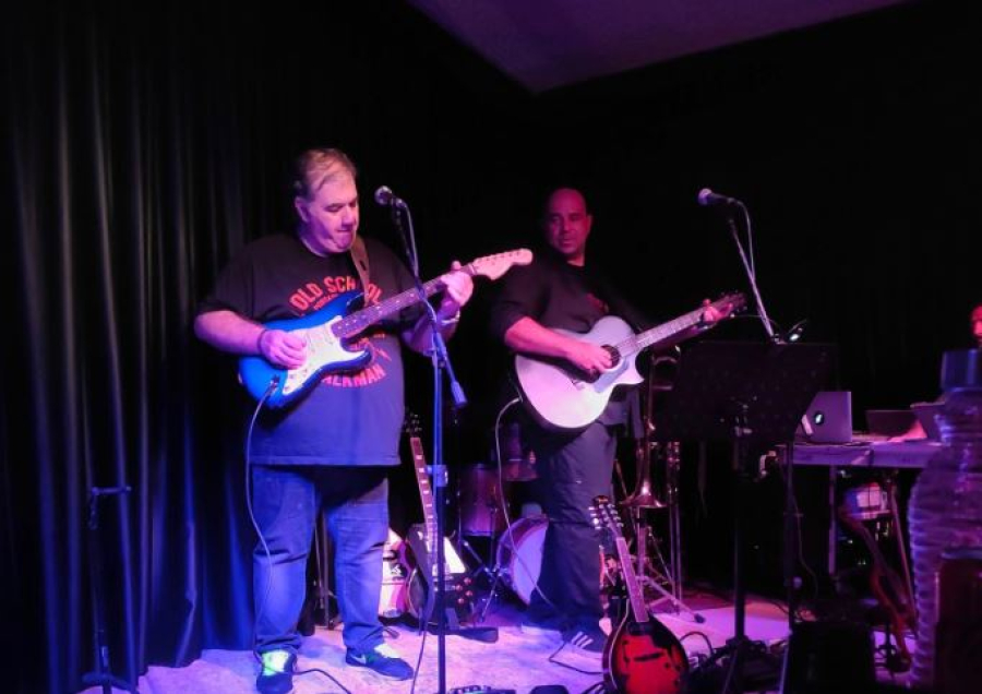 Με εγκεφαλικό στο νοσοκομείο ο Δημήτρης Σταρόβας