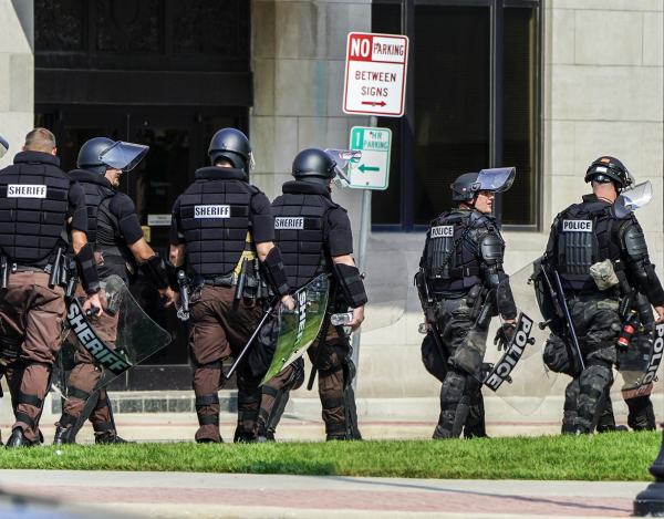 ΗΠΑ: Τραγικό φινάλε στο ανθρωποκυνηγητό της χρονιάς - Συνελήφθη ο δραπέτης, νεκρή η δεσμοφύλακας
