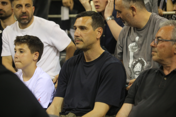 Ζήσης: Ο Αργυρός έκανε τα πάντα για να τραγουδήσει αφιλοκερδώς για την Εθνική