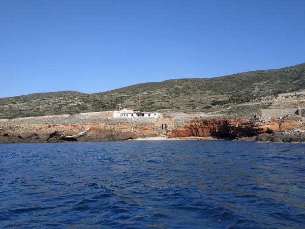 Μακρόνησος: Μνημείο για τους 6.000 πρόσφυγες που έχασαν τη ζωή τους την περίοδο 1922-1923