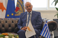 Στο Κάιρο ο Δένδιας για την τριμερή συνάντηση Ελλάδας, Κύπρου και Αιγύπτου