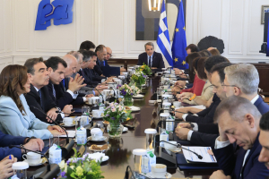 Ανασχηματισμός προ των πυλών - Ανακοινώσεις τις επόμενες ώρες