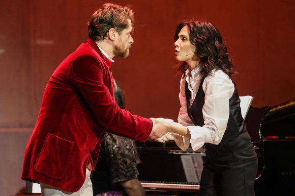 Μαριλίτα Λαμπροπούλου και Δημήτρης Λάλος στη συγκέντρωση για τα Τέμπη (Φωτογραφία)