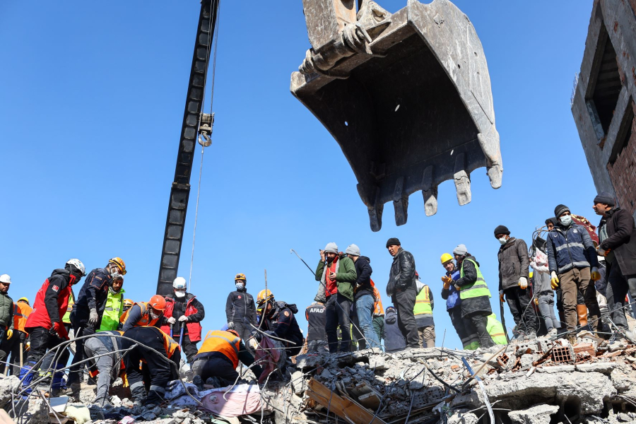 Σεισμός Τουρκία: Νέα επιχείρηση της ΕΜΑΚ στην Αντιόχεια σε κτήριο απ' όπου ακούστηκαν φωνές