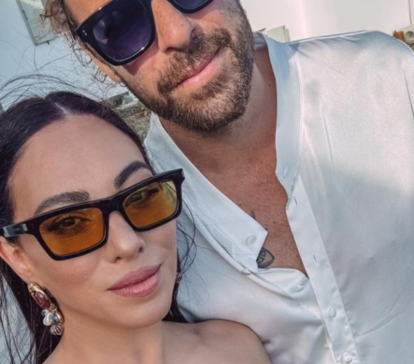 Ευρυδίκη Βαλαβάνη: Παντρεύτηκε η αδελφή της στην Κύθνο