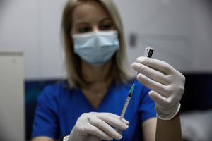 Ανησυχία για τα αυξημένα κρούσματα γρίπης: Έφτασε στη χώρα δυο μήνες νωρίτερα, ποιους «χτυπά»