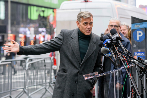 Ο Τραμπ κατακεραυνώνει τον Κλούνεϊ: Δευτεροκλασάτος ηθοποιός, αποτυχημένος πολιτικός ειδήμονας