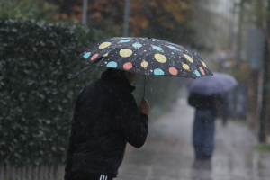 Σφοδρές καταιγίδες σήμερα Σάββατο σε 4 περιοχές