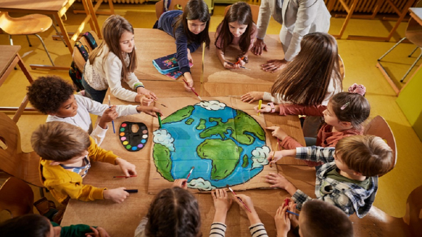 Το British Council αναγνωρίζει τα οφέλη της ένταξης άλλης γλώσσας στο μάθημα των αγγλικών