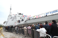 Θεσσαλονίκη: Ουρές για τη φρεγάτα «Κίμων» - Οι ώρες επίσκεψης την Τρίτη (Εικόνες και βίντεο)