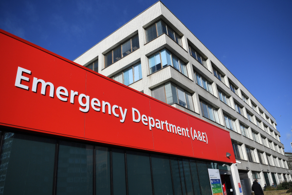 Mpox: Εντοπίστηκε στο Λονδίνο το πρώτο επιβεβαιωμένο κρούσμα δυνητικά θανατηφόρας παραλλαγής