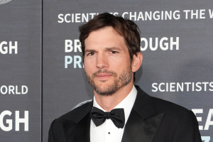 Ο Άστον Κούτσερ επικρίνεται για την προώθηση της χρήσης Τεχνητής Νοημοσύνης στη δημιουργία ταινιών