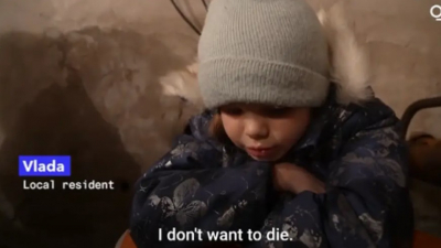 Πόλεμος στην Ουκρανία - Βίντεο γροθιά στο στομάχι: «Δεν θέλω να πεθάνω», λέει κλαίγοντας ένα παιδάκι (βίντεο)