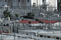 Φωτιά στην Αττική: Εκκενώθηκε το κέντρο κράτησης της Αμυγδαλέζας