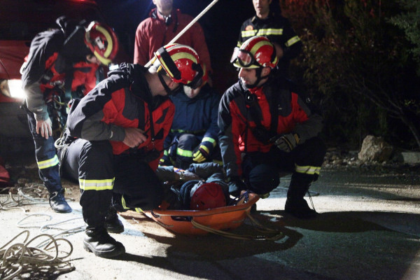 Αγωνία για την 81χρονη στην Κέρκυρα- Σε εξέλιξη οι έρευνες για τον εντοπισμό της