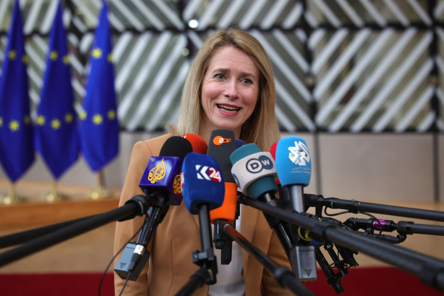 Επικηρυγμένη στη Ρωσία, εκλεκτή στις Βρυξέλλες: Ποια είναι η Κάγια Κάλλας