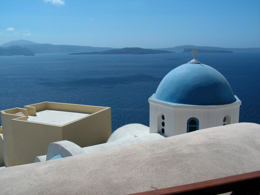 Ο Άκης Τσελέντης έκανε πρωταπριλιάτικη φάρσα για το ηφαίστειο της Σαντορίνης αλλά ο εισαγγελέας... δεν γέλασε