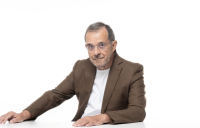 Το MEGA ανακοινώνει την έναρξη της συνεργασίας του με τον Παύλο Τσίμα