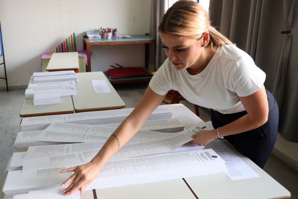 Ορυμαγδός δημοσκοπήσεων: Παγιώνεται η διαφορά της ΝΔ στις ευρωεκλογές - Τα ντέρμπι και οι εκπλήξεις