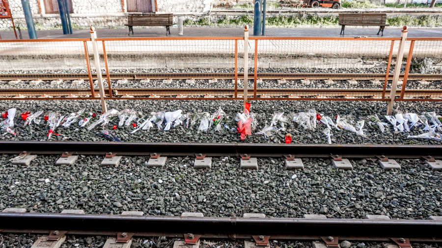 Τέμπη: «Δεν μιλάω με κρατικούς ψυχολόγους, κάθε μέρα βγαίνει άλλη κοπέλα, δεν αντεχω να τα λέω από την αρχή», λέει επιζών