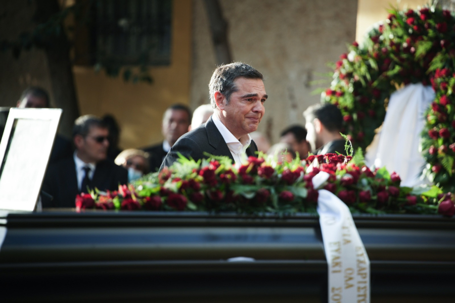 Ήταν όλοι εκεί για το τελευταίο αντίο στον «Φλαμπ»