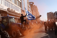 Αγρότες: «Δεν τρώμε σανό, δεν κάνουμε βήμα πίσω» - 112 μπλόκα σε όλη τη χώρα (Live χάρτης)