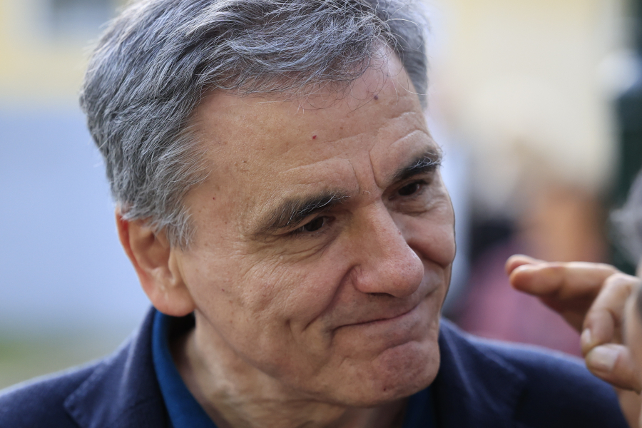 Ευκλείδης Τσακαλώτος: Δίνουμε ό,τι μας επιτρέπουν οι δεσμεύσεις μας στους ισχυρούς