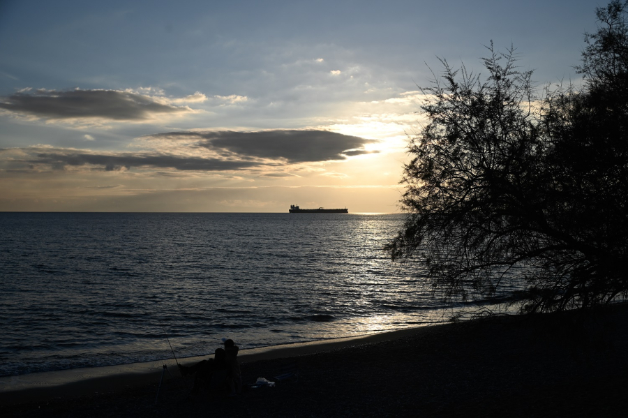 Καλαμάτα: Ο Δήμαρχος ετοιμάζεται για εκλογές με... ευχές για το Πάσχα!
