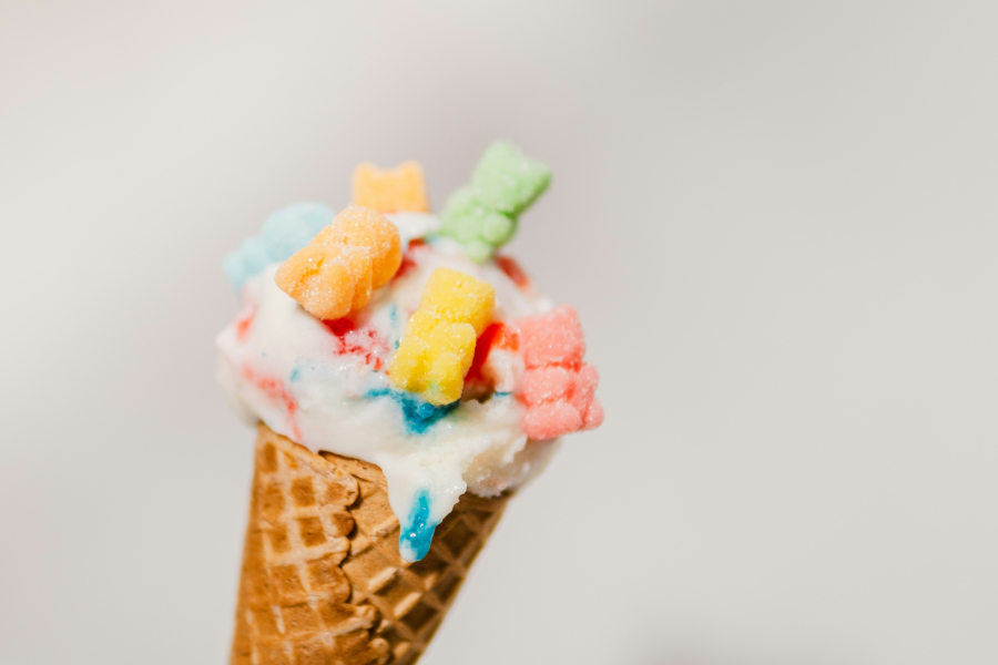 Εορτολόγιο: «Ξακουστά» τα ονόματα που γιορτάζουν σήμερα Δευτέρα