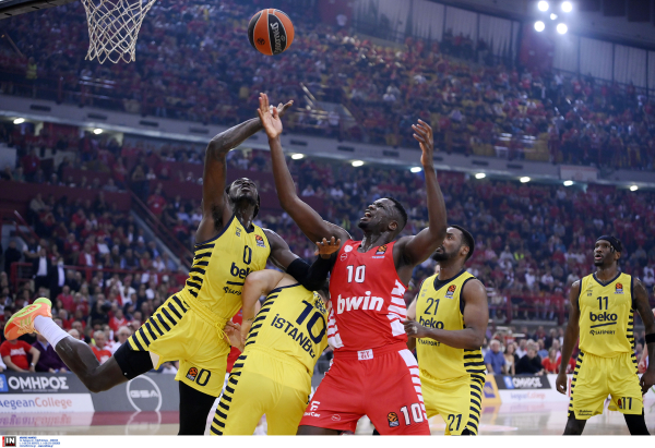 Ο Ολυμπιακός επιβλήθηκε της Φενέρμπαχτσε και έκανε το πρώτο βήμα για πρόκριση