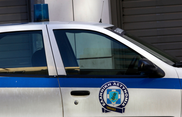 Θεσσαλονίκη: Σοβαρό τροχαίο με μοτοσικλετιστή τα ξημερώματα των Χριστουγέννων